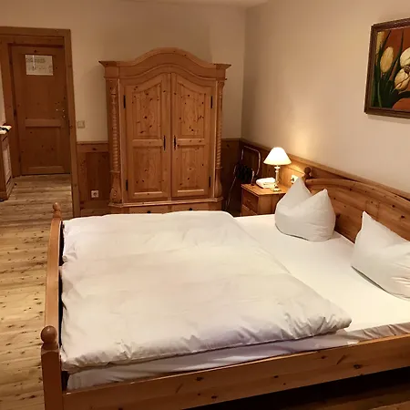 Schloss Diedersdorf ホテル 3*