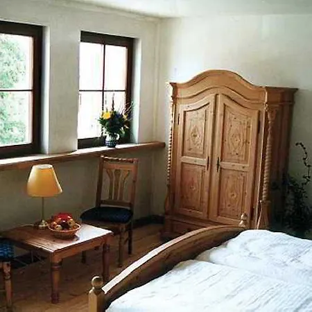 Schloss Diedersdorf 3* Großbeeren