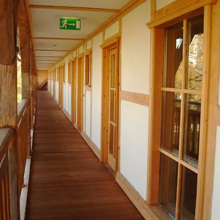 Schloss Diedersdorf Hotel 3*