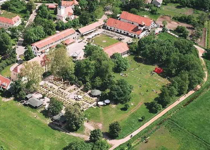 Schloss Diedersdorf Hotel 3*